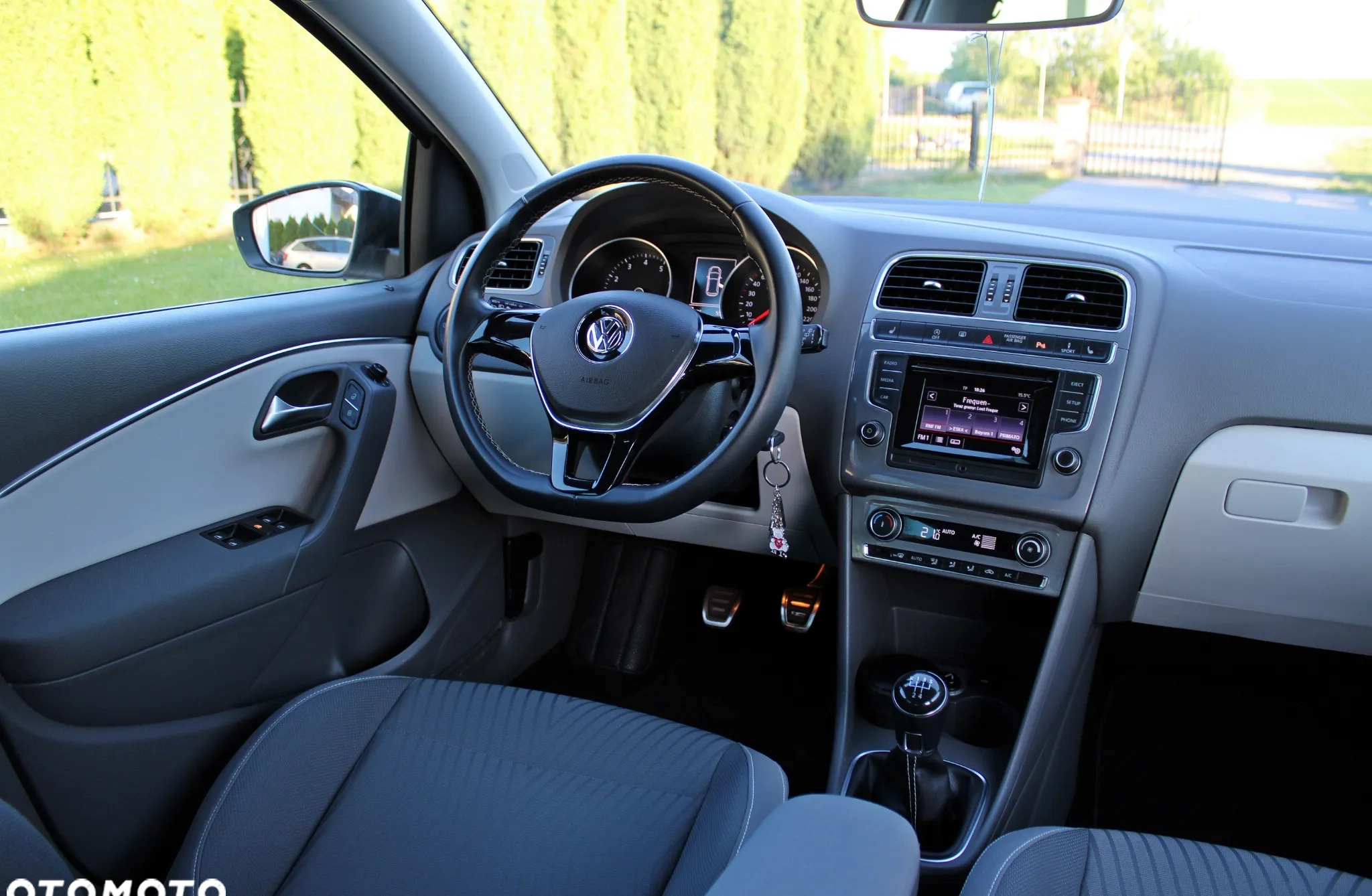 Volkswagen Polo cena 37900 przebieg: 46500, rok produkcji 2014 z Wyszków małe 742